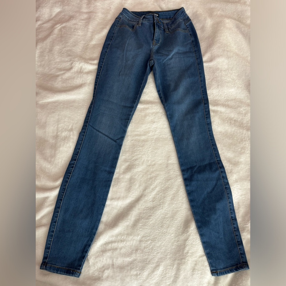Fashion nova skinny jeans